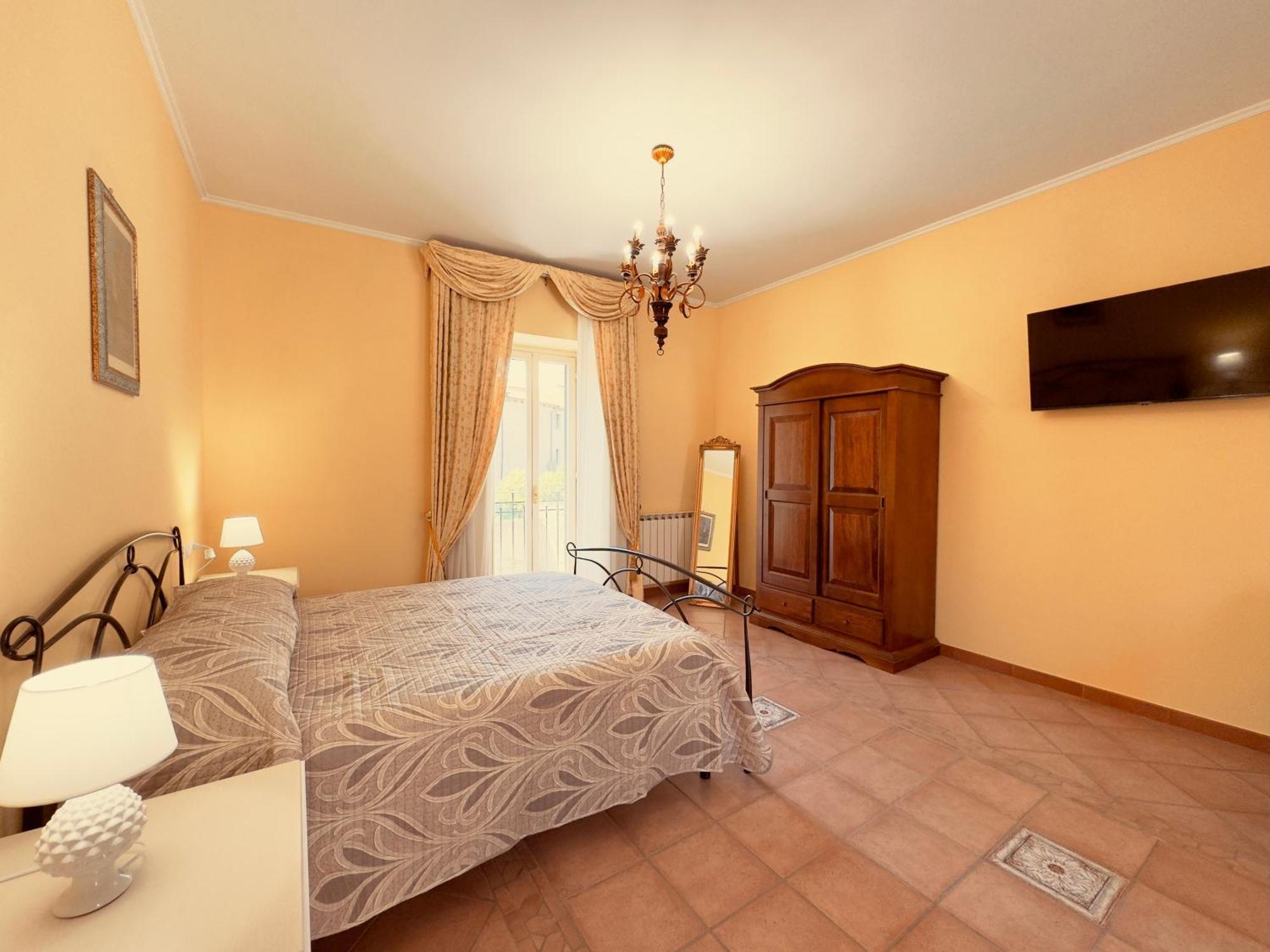 Casa Pepe - Fondi Vertice Rooms Exterior foto