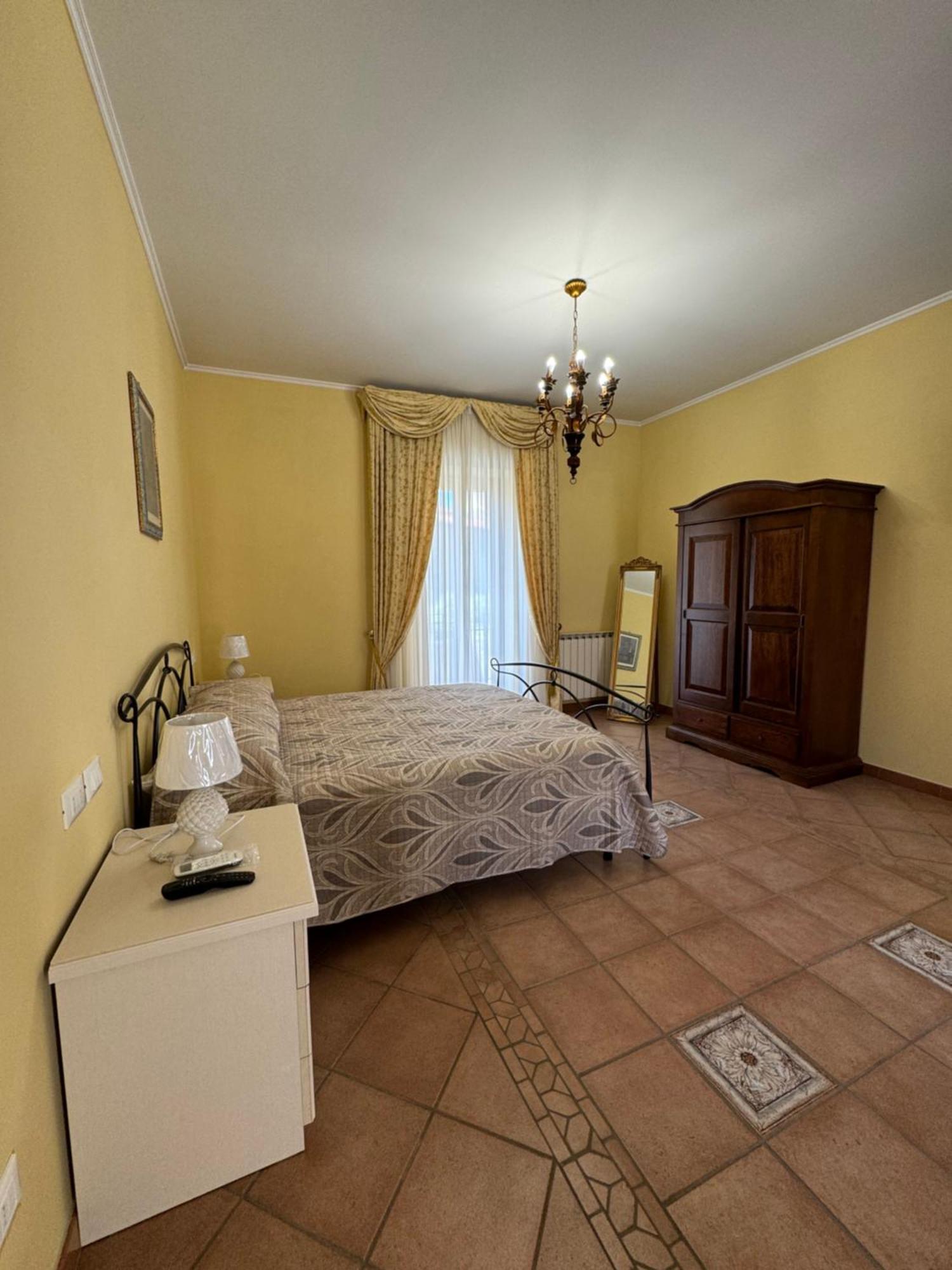 Casa Pepe - Fondi Vertice Rooms Exterior foto